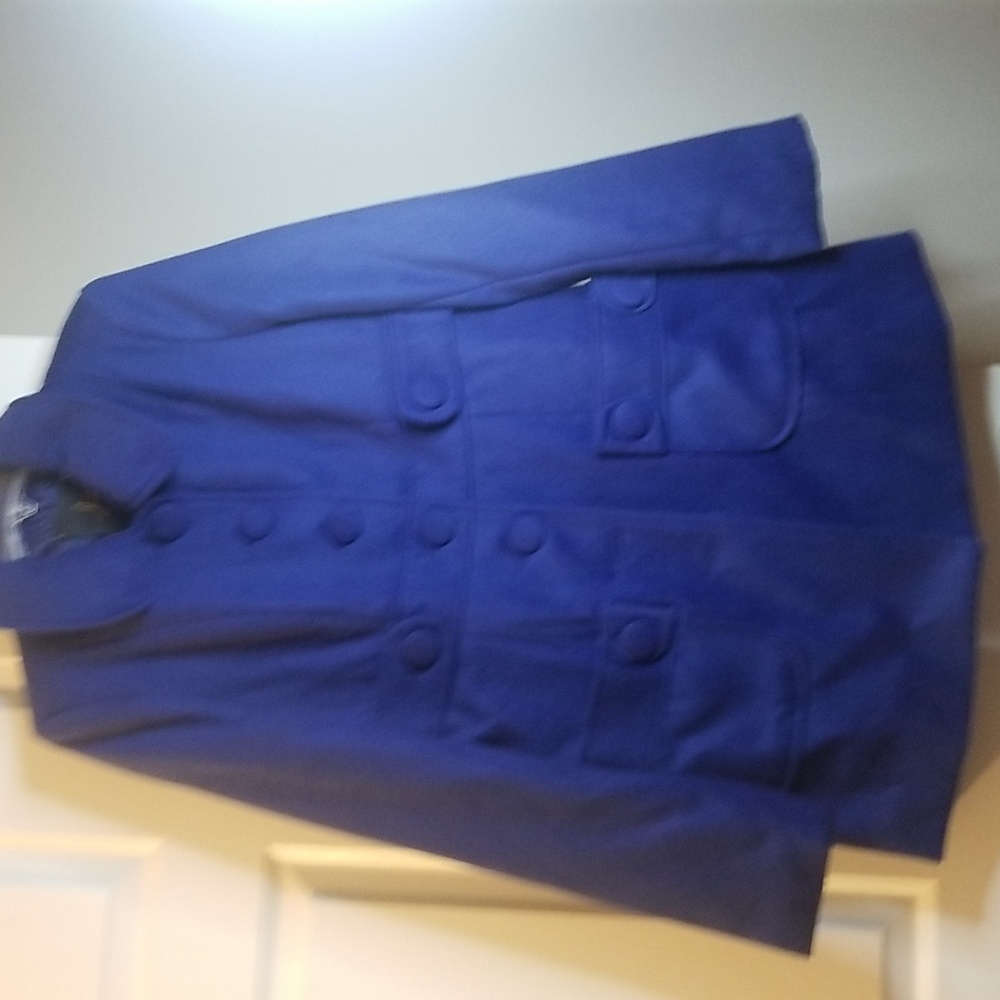 Trench Style Winter Coat. Size L (juniors)